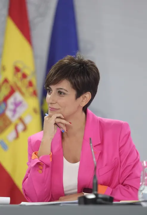 La ministra Portavoz, Isabel Rodr&iacute;guez, tras la reuni&oacute;n del Consejo 