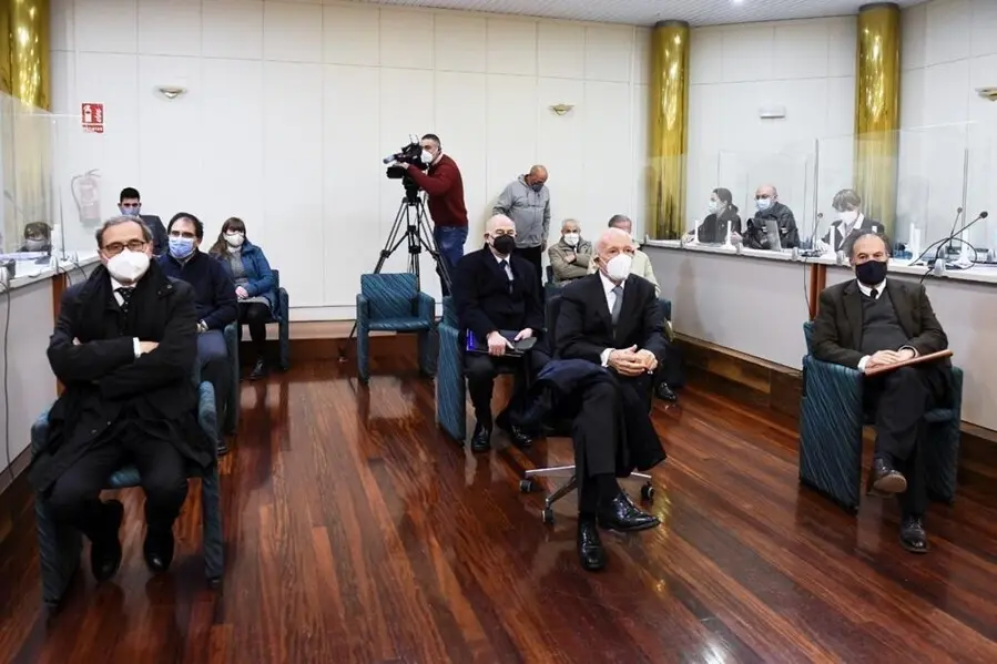 Archivo - Consejo de Administraci&oacute;n de Sniace en el juicio por los vertidos contaminantes al r&iacute;o