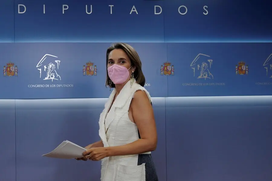 La portavoz parlamentaria del PP, Cuca Gamarra, durante una rueda de prensa tras una reuni&oacute;n de la Junta de Portavoces, a 8 de septiembre de 2021, en Madrid (Espa&ntilde;a).