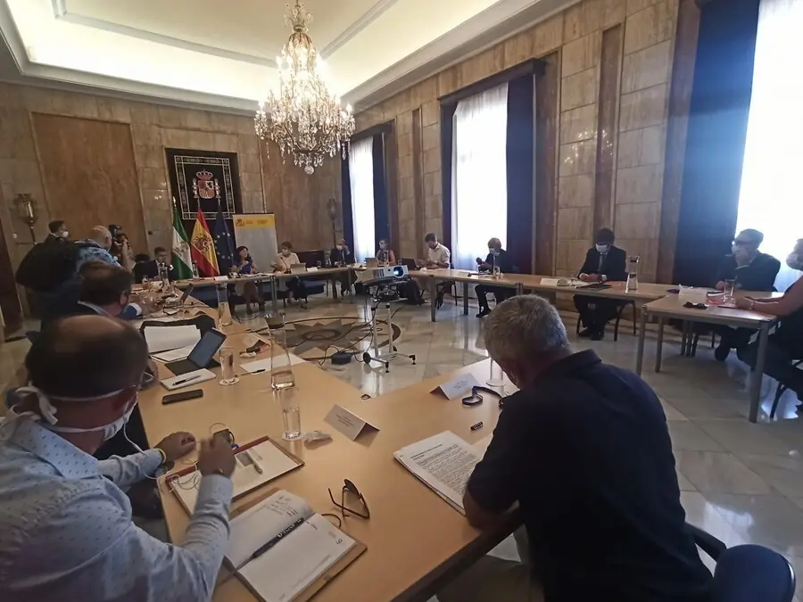 La CE se re&uacute;ne con el sector pesquero para evaluar el plan de pesca demersal del Mediterr&aacute;neo.