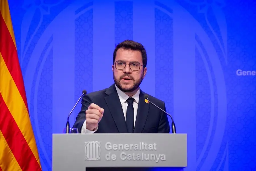 Archivo - El presidente de la Generalitat, Pere Aragon&egrave;s, ofrece una rueda de prensa tras una reuni&oacute;n del Consejo Ejecutivo de la Generalitat, a 3 de agosto de 2021, en Barcelona, Catalu&ntilde;a, (Espa&ntilde;a). Esta comparecencia se produce un d&iacute;a despu&eacute;s de que el 