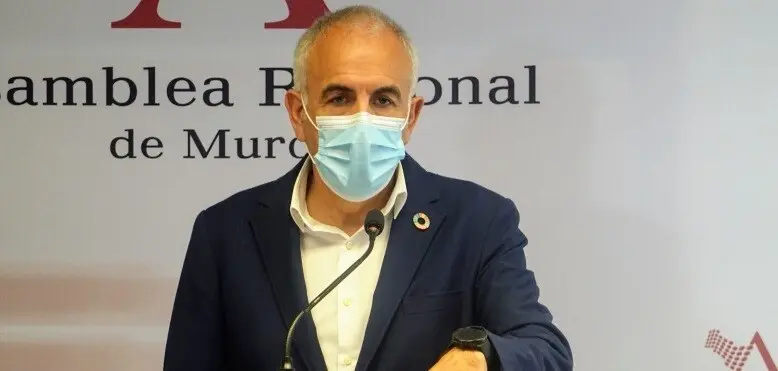 El diputado regional Alfonso Mart&iacute;nez Ba&ntilde;os