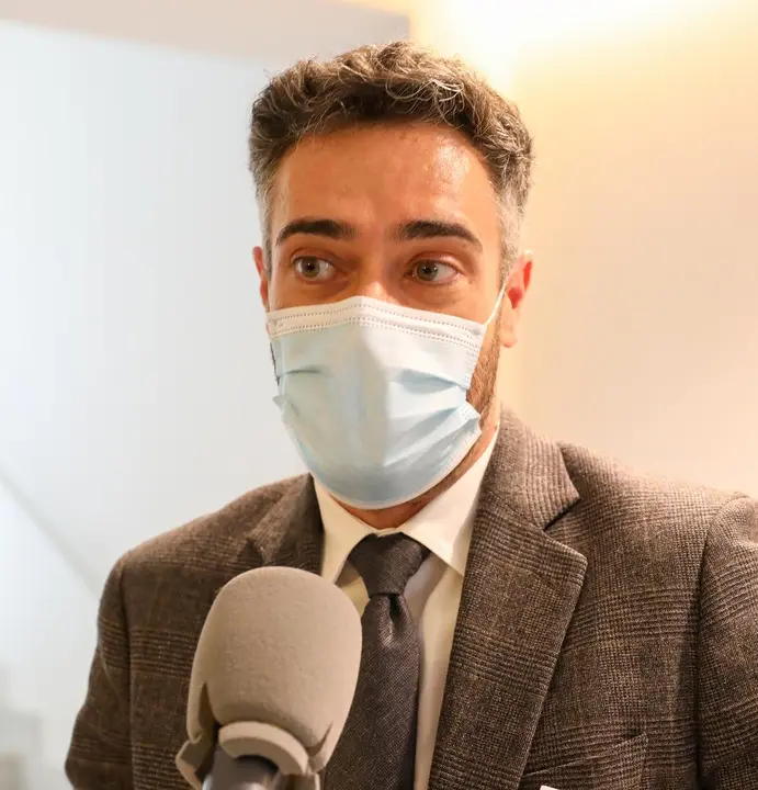 Archivo - El diputado en el Congreso del PSOE, Felipe Sicilia, responde a los medios tras la Comisi&oacute;n de Investigaci&oacute;n sobre uso del PP de recursos del Ministerio del Interior, en Madrid (Espa&ntilde;a), a 22 de enero de 2021