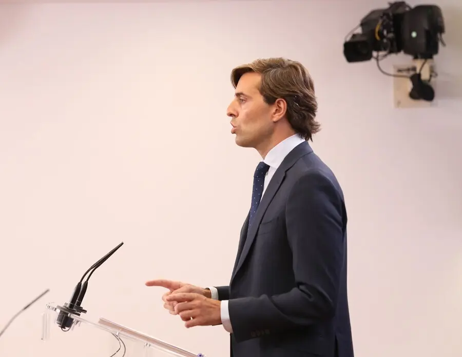 El vicesecretario de Comunicaci&oacute;n del Partido Popular, Pablo Montesinos, durante una rueda de prensa en el Congreso de los Diputados, a 10 de septiembre de 2021, en Madrid (Espa&ntilde;a).