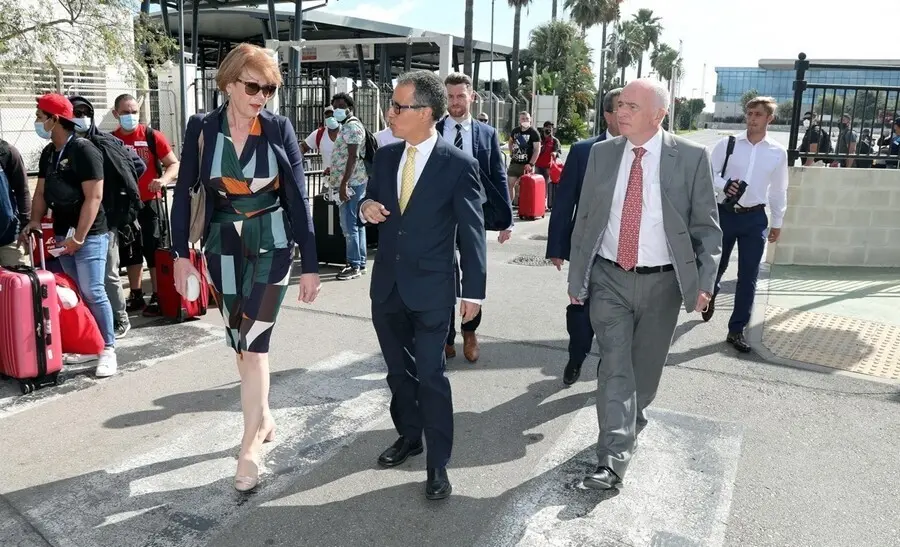 La ministra brit&aacute;nica para Europa, Wendy Morton, y el viceministro principal de Gibraltar, Joseph Garc&iacute;a