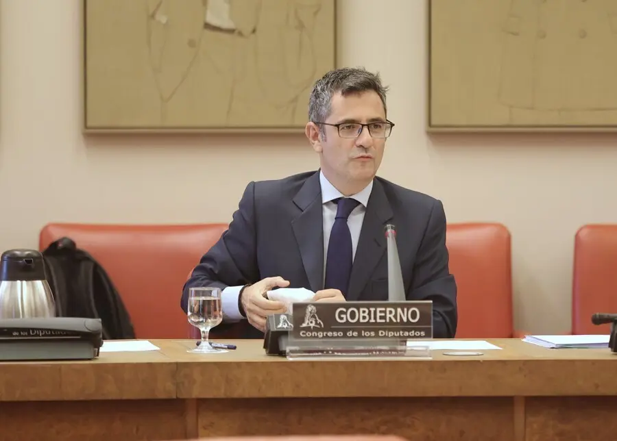 El ministro de la Presidencia, Relaciones con las Cortes y Memoria Democr&aacute;tica, F&eacute;lix Bola&ntilde;os, comparece en la Comisi&oacute;n Constitucional en el Congreso de los Diputados.
