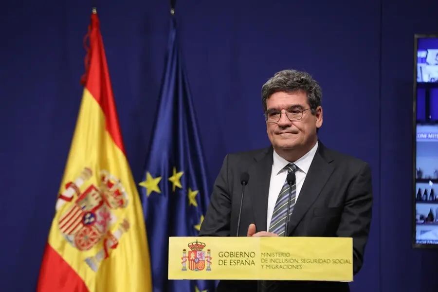 Archivo - El ministro de Inclusi&oacute;n, Seguridad Social y Migraciones, Jos&eacute; Luis Escriv&aacute;