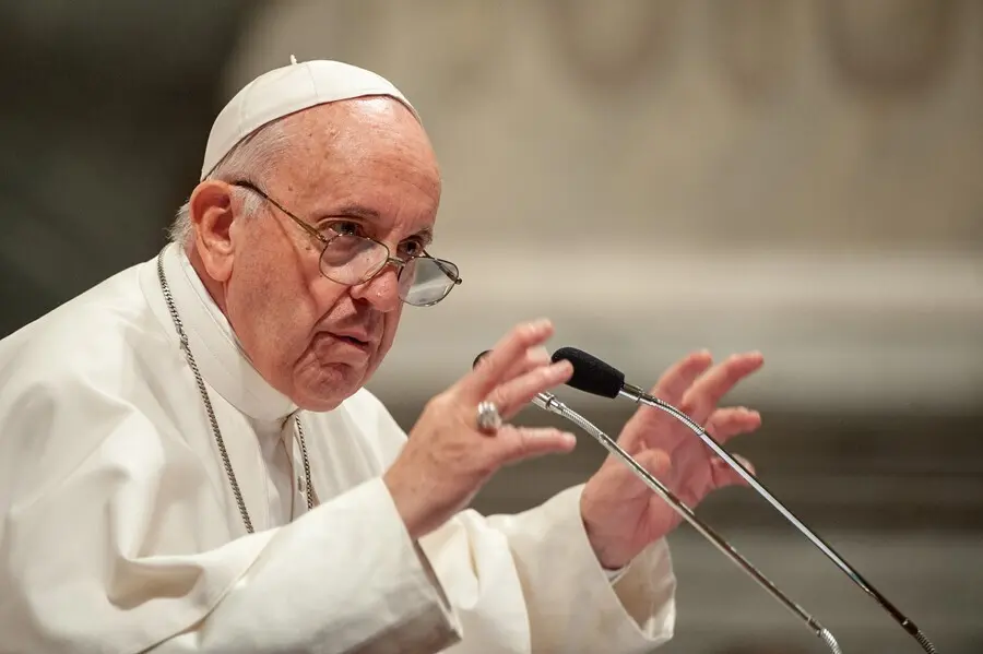 Archivo - El Papa Francisco hablando durante la reuni&oacute;n, el 9 de mayo de 2019, con la di&oacute;cesis de Roma en la Bas&iacute;lica de San Juan de Letr&aacute;n en Roma