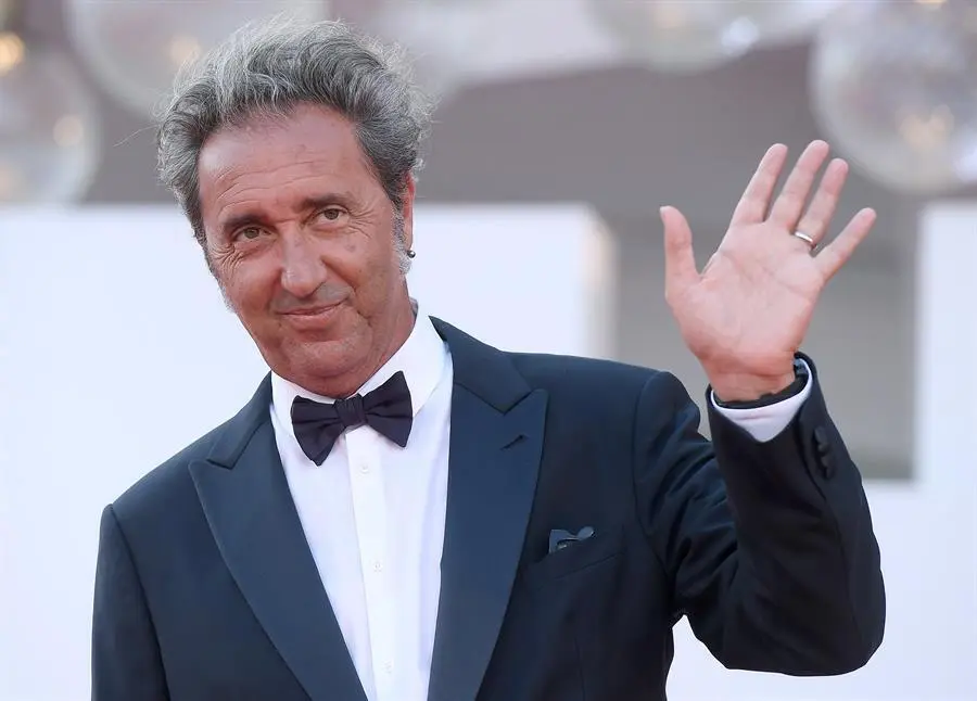 El cineasta italiano Paolo Sorrentino llega a la ceremonia de entrega de premios de la 78&ordf; edici&oacute;n del Festival Internacional de Cine de Venecia, en Venecia, Italia, el 11 de septiembre de 2021. La 78&ordf; edici&oacute;n del festival se celebra del 1 al 11 de septiembre de 2021. (Cine, Italia, Niza, Venecia) EFE/EPA/ETTORE FERRARI