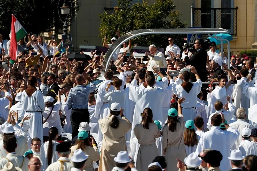 El Papa Francisco durante su visita a Budapest
