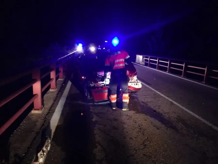 Heridas cuatro personas en un accidente m&uacute;ltiple en la A-231, a la altura del puente sobre el r&iacute;o Tastavins (Teruel).