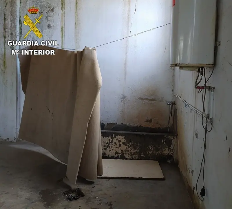 Nave donde viv&iacute;an 25 personas en p&eacute;simas condiciones en Santa Cruz de la Zarza.