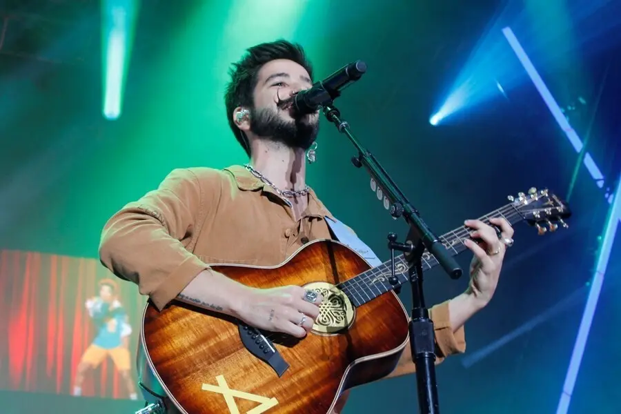 Camilo en un momento del concierto en Salamanca