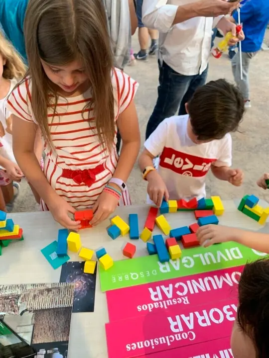 Actividad divulgativa de la Fundaci&oacute;n Descubre