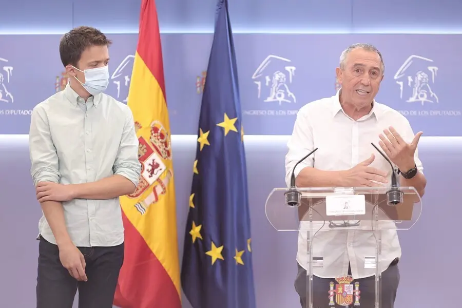 Archivo - El diputado de Comprom&iacute;s, Joan Baldov&iacute;, interviene en una rueda de prensa anterior a una reuni&oacute;n de la Junta de Portavoces en el Congreso de los Diputados, a 22 de junio de 2021, en Madrid, (Espa&ntilde;a).