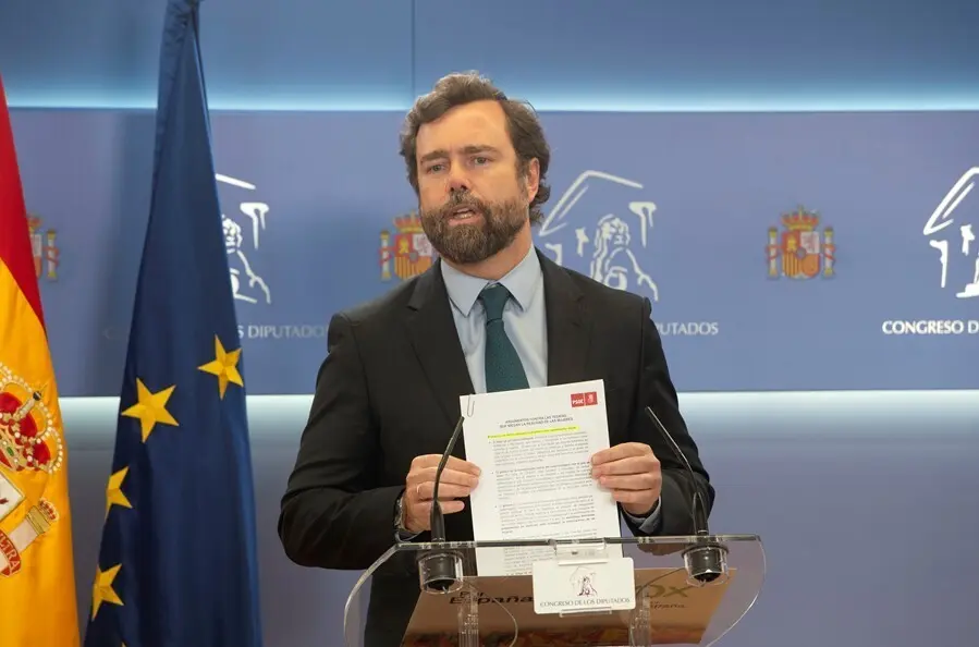 Archivo - El portavoz parlamentario de Vox, Iv&aacute;n Espinosa de los Monteros