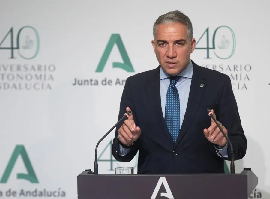 El consejero de Presidencia, El&iacute;as Bendodo, durante la rueda de prensa tras la reuni&oacute;n del Consejo de Gobierno de la Junta de Andaluc&iacute;a. A 14 de septiembre de 2021, en Sevilla (Andaluc&iacute;a, Espa&ntilde;a).