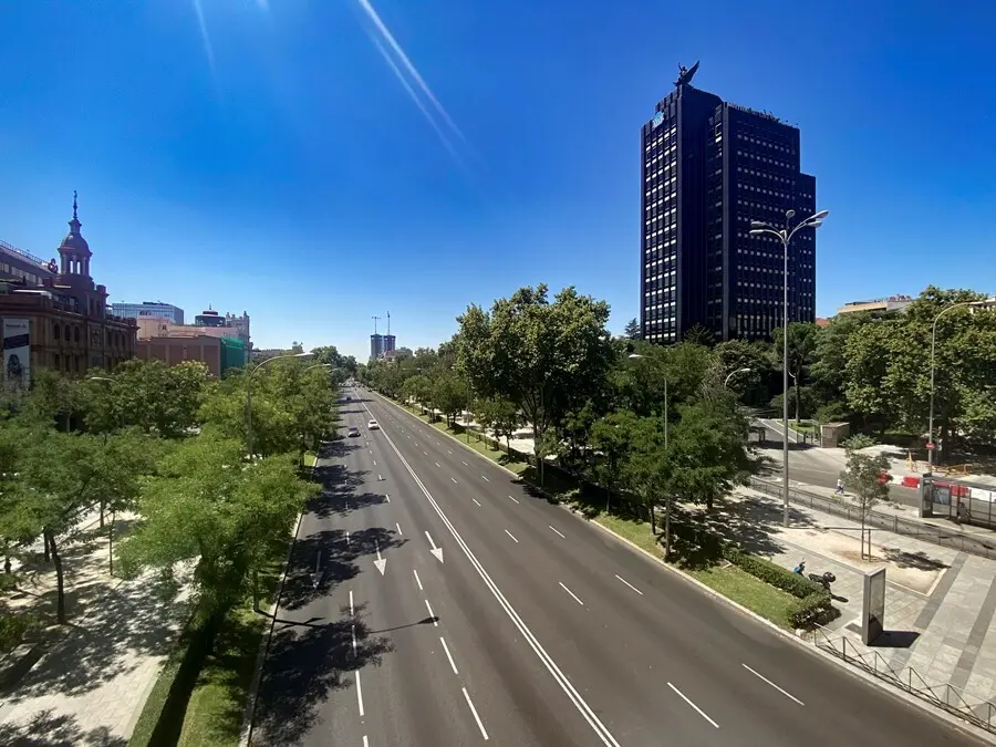 Archivo - El Paseo de la Castellana, a 30 de julio de 2021, en Madrid.