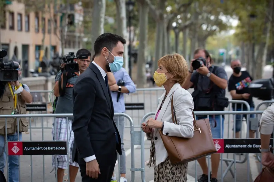 El conseller de Empresa y Trabajo de la Generalitat, Roger Torrent, a su llegada al TSJC