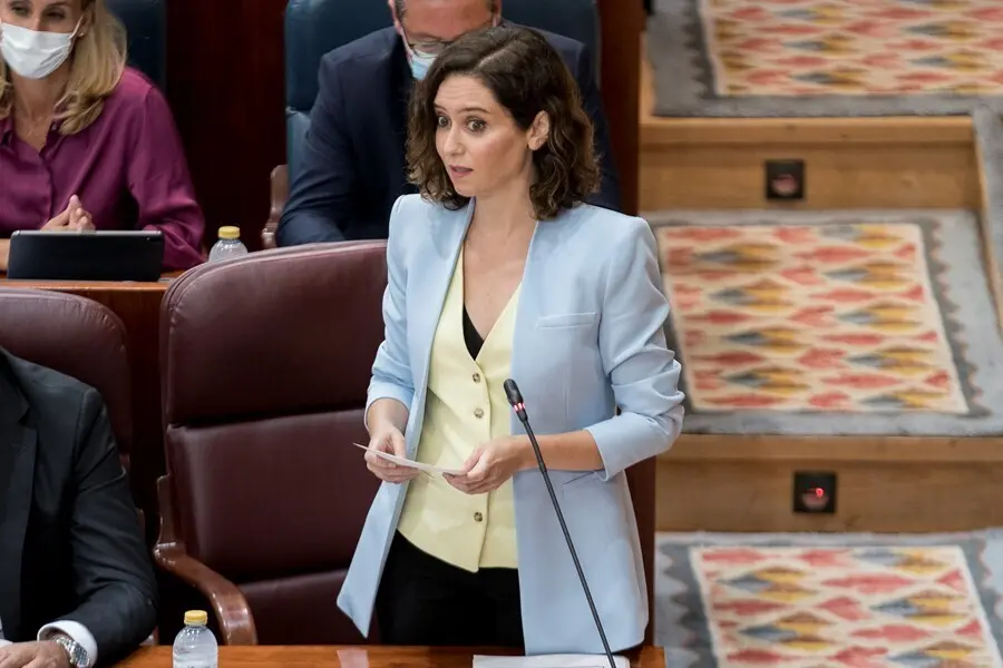 La presidenta de la Comunidad de Madrid, Isabel D&iacute;az Ayuso, interviene en una sesi&oacute;n de control al Gobierno de la Comunidad de Madrid en la Asamblea de Madrid, a 16 de septiembre de 2021