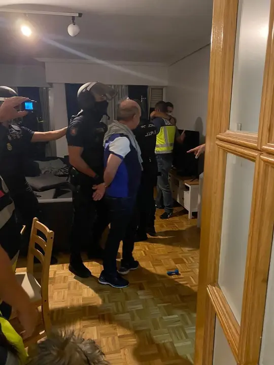 Momento de la detenci&oacute;n de Hugo Carvajal, buscado por la Justicia para su extradici&oacute;n a EEUU
