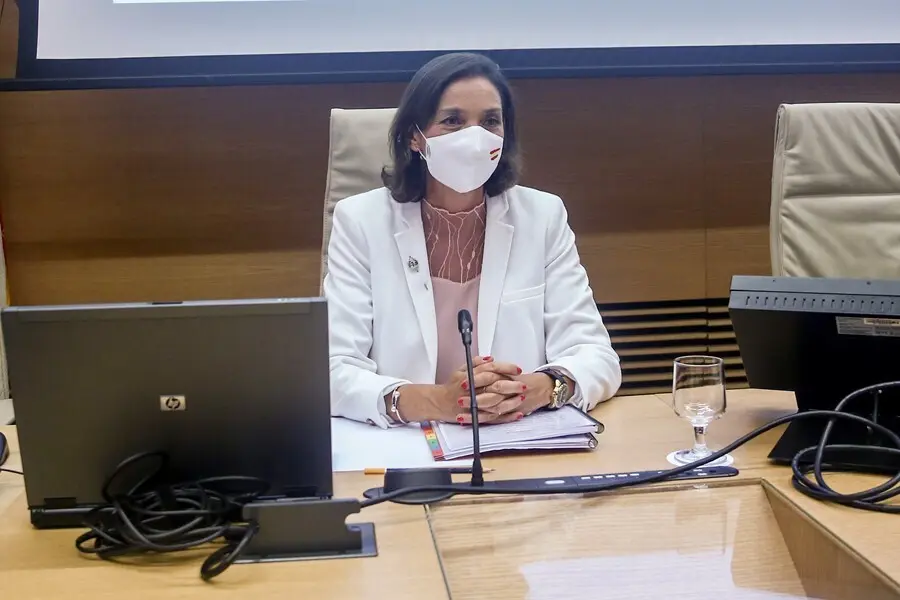 La ministra de  Industria, Comercio y Turismo, Reyes Maroto, comparece en la Comisi&oacute;n de  Industria, Comercio y Turismo, en el Congreso