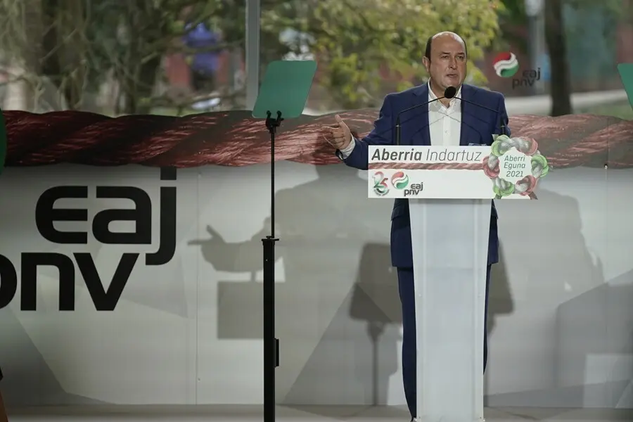 Archivo - El presidente del PNV, Andoni Ortuzar.
