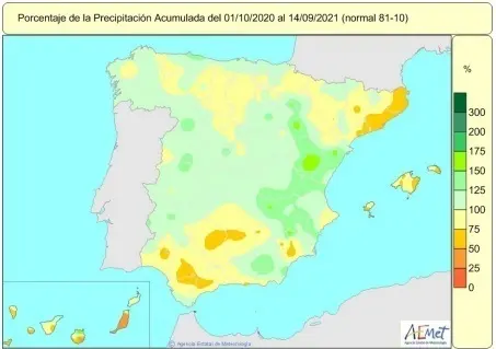 Mapa de lluvias acumuladas en Espa&ntilde;a desde el 1 de octubre de 2020 hasta el 14 de septiembre de 2021. Se sit&uacute;an un 5% por debajo del valor normal a falta de 15 d&iacute;as para terminar el presente a&ntilde;o hidrol&oacute;gico.