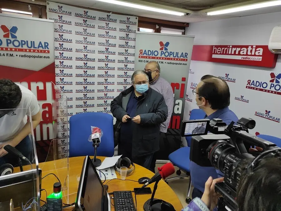 Archivo - El juez del TSJPV, Luis Garrido, en una tertulia radiof&oacute;nica