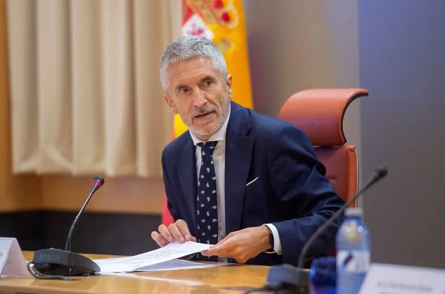 El ministro de Interior, Fernando Grande-Marlaska, interviene durante la presentaci&oacute;n del balance de la Operaci&oacute;n Verano de la Direcci&oacute;n General de Tr&aacute;fico (DGT), a 3 de septiembre de 2021, en Madrid, (Espa&ntilde;a). 