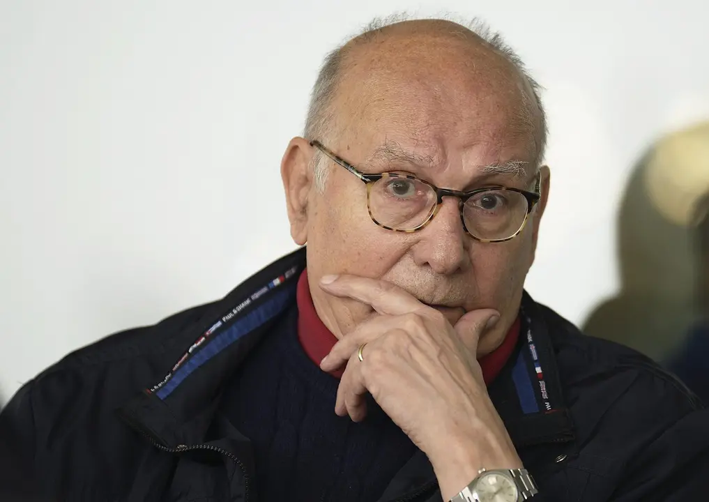 Fotografía de archivo, tomada el 11:11:2015, del director y guionista cinematográfico, Mario Camus, que ha fallecido a los 86 años en Santander. / Pedro Puente Hoyos