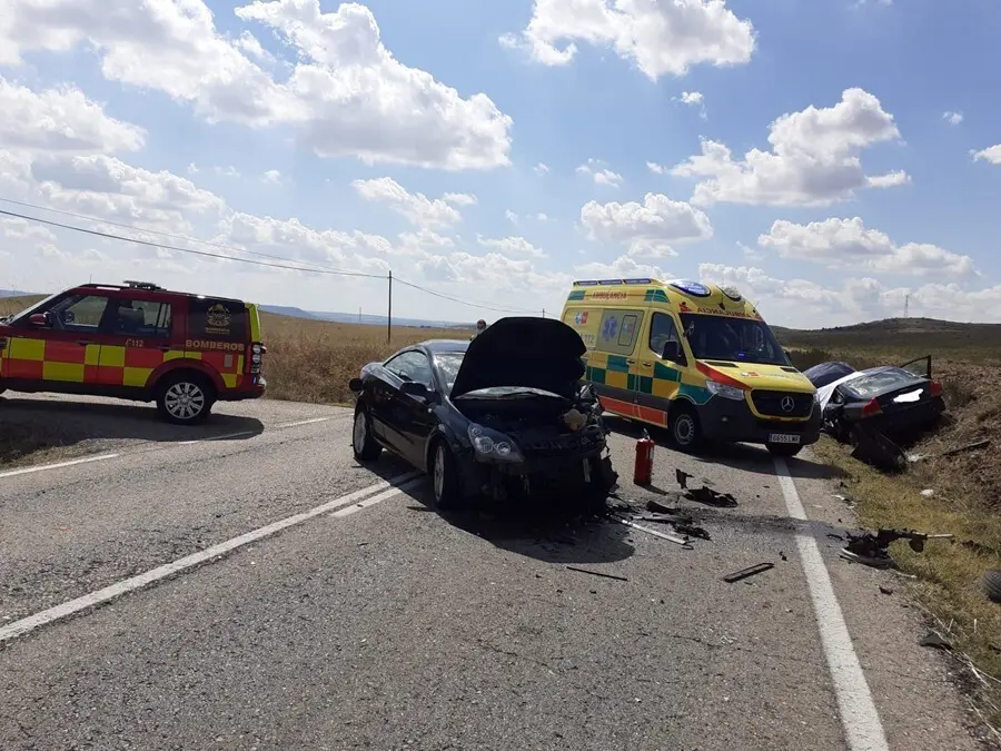 Un muerto y un herido al colisionar dos veh&iacute;culos en la M-113.
