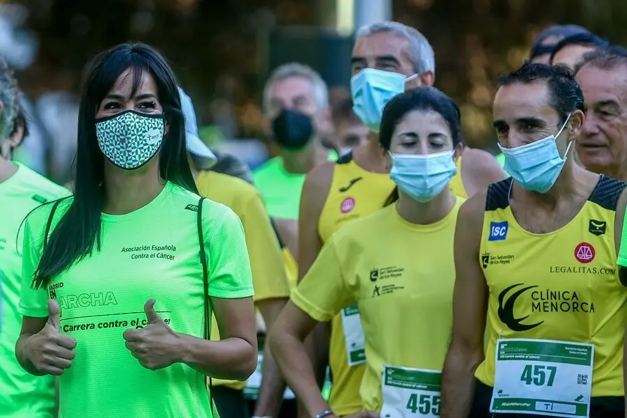 La vicealcaldesa de Madrid, Bego&ntilde;a Villac&iacute;s, en la Carrera Madrid en Marcha Contra el C&aacute;ncer.