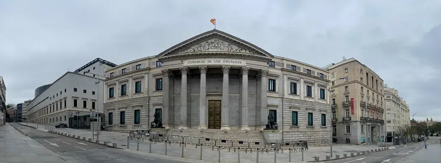Archivo - Fachada del Congreso de los Diputados 