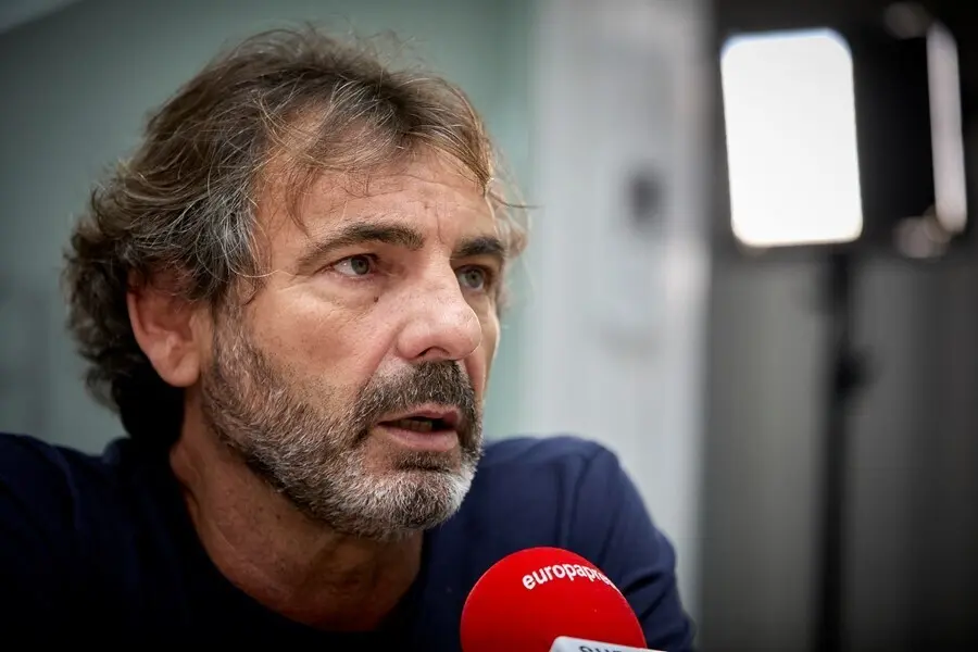 El director de la ONG Open Arms, &Oacute;scar Camps, durante una entrevista a Europa Press.