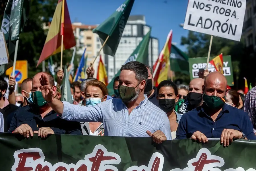 El presidente de Vox, Santiago Abascal, en una manifestaci&oacute;n contra el Gobierno convocada por el sindicato Solidaridad, a 18 de septiembre de 2021, en Madrid (Espa&ntilde;a). El sindicato Solidaridad convoca esta manifestaci&oacute;n contra el Gobierno, que tambi&eacute;n tie