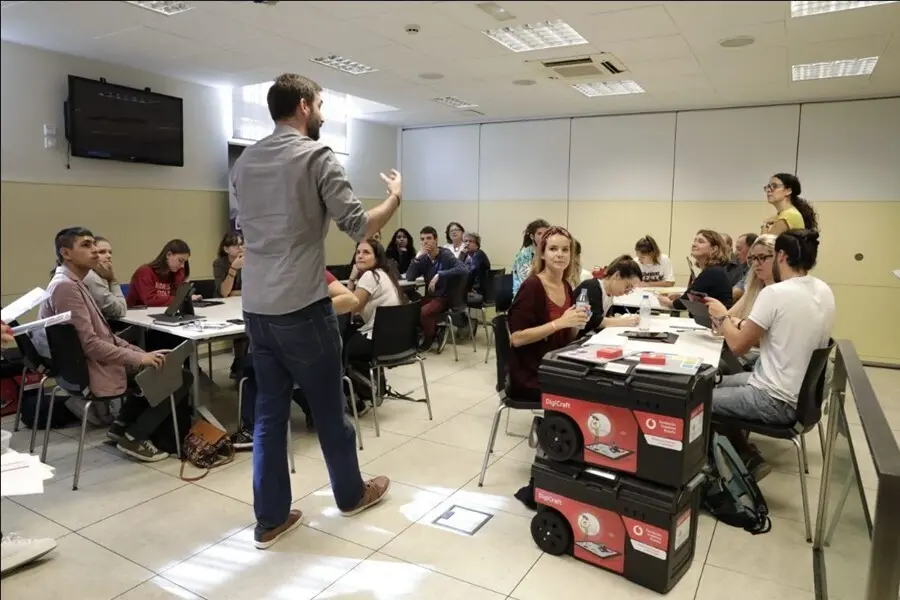 'DigiCraft en tu cole', el programa de Fundaci&oacute;n Vodafone sobre competencias digitales