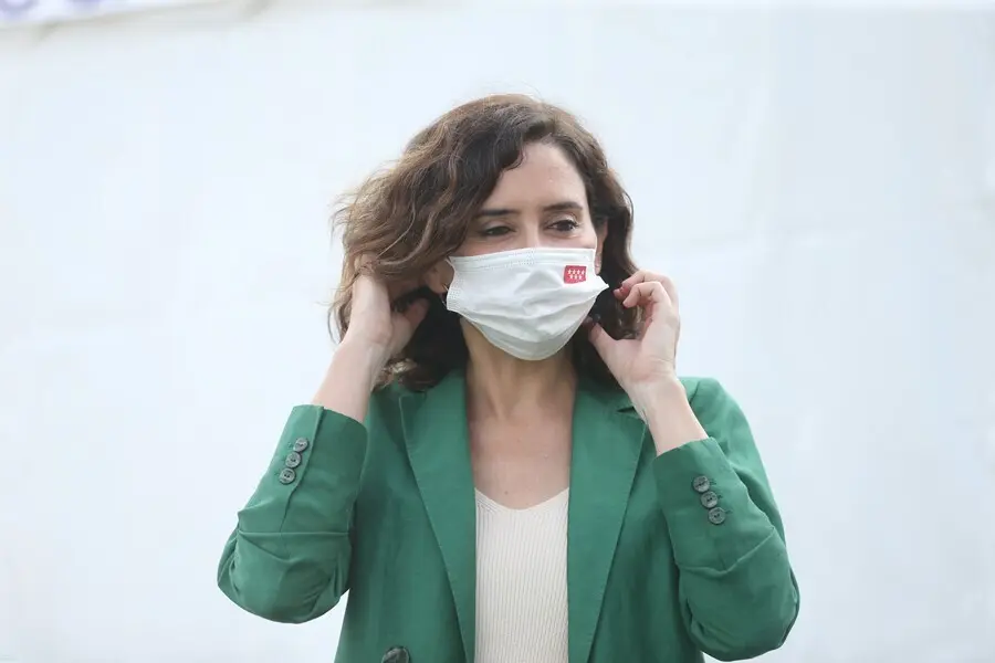 La presidenta de la Comunidad de Madrid, Isabel D&iacute;az Ayuso, interviene en la inauguraci&oacute;n de la sexta edici&oacute;n de la Feria del Veh&iacute;culo El&eacute;ctrico de Madrid 2021.