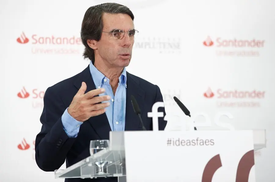 Archivo - El expresidente del Gobierno y presidente de la Fundaci&oacute;n FAES, Jos&eacute; Mar&iacute;a Aznar, ofrece una conferencia.
