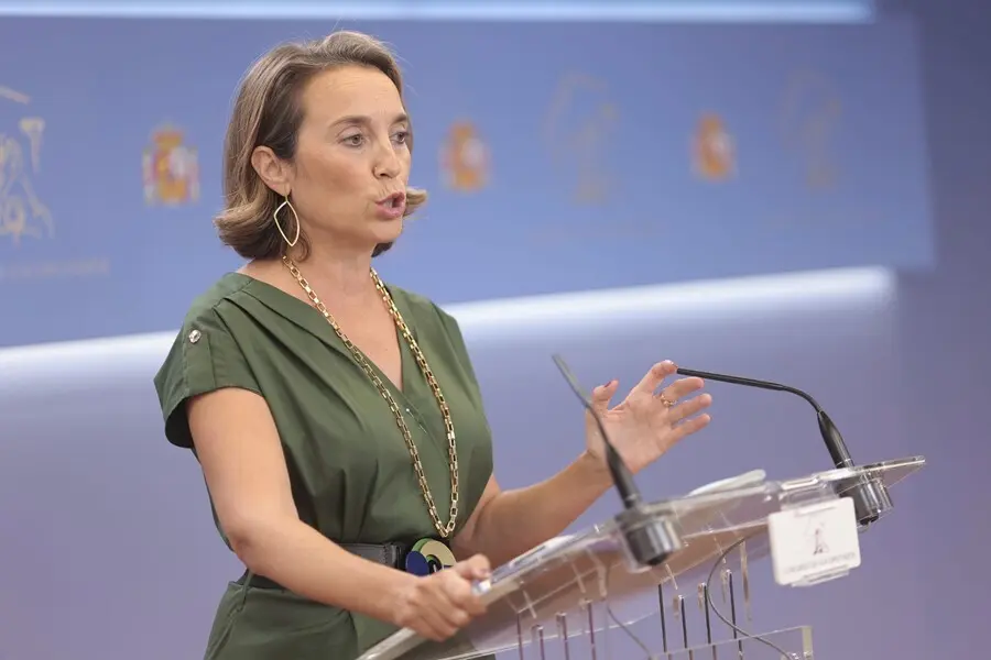 La portavoz del PP en el Congreso, Cuca Gamarra, interviene en una rueda de prensa posterior a una Junta de Portavoces en el Congreso de los Diputados, a 14 de septiembre, en Madrid (Espa&ntilde;a).