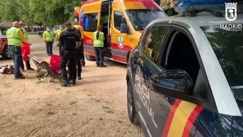 Apu&ntilde;alan de gravedad, con la mano semiamputada, a un joven de 10 a&ntilde;os en un parque de Carabanchel