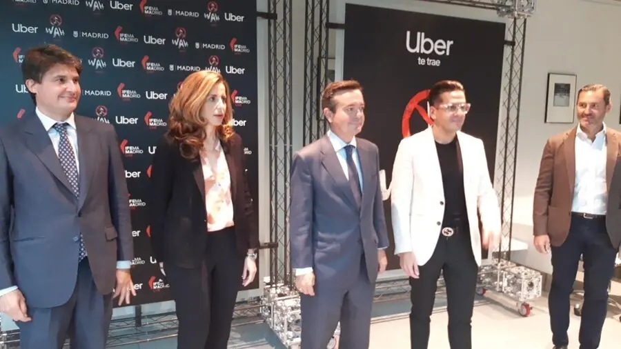 Presentaci&oacute;n del show musical WAH con el director general de Ifema Madrid, Eduardo L&oacute;pez-Puertas.