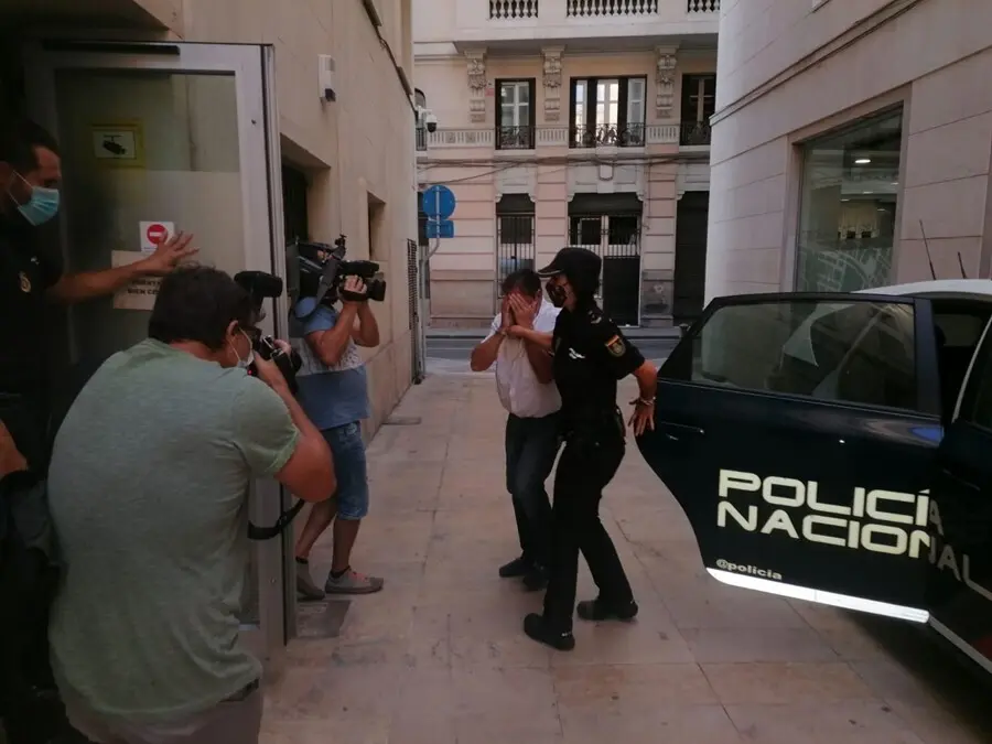 Fiscal&iacute;a pide 24 a&ntilde;os de prisi&oacute;n a un acusado de matar a su pareja de una pu&ntilde;alada en el coraz&oacute;n en Calpe (Alicante)