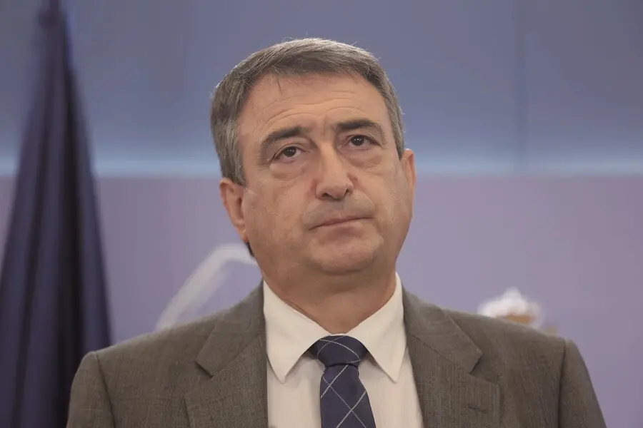 El portavoz del PNV en el Congreso de los Diputados, Aitor Esteban, ofrece una rueda de prensa, a 13 de septiembre de 2021, en Madrid