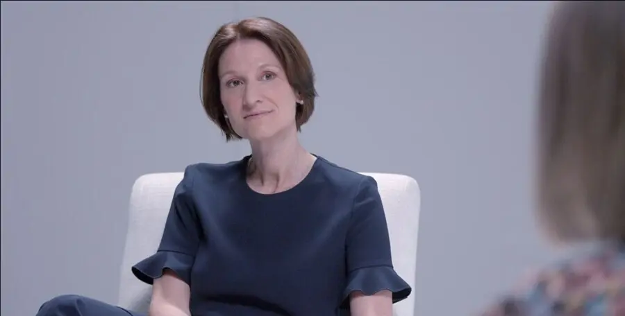 La doctora en Educaci&oacute;n y Psicolog&iacute;a Catherine L&acute;Ecuyer protagoniza el nuevo cap&iacute;tulo de 'Haci&eacute;ndote Preguntas', de ABC y el CEU.