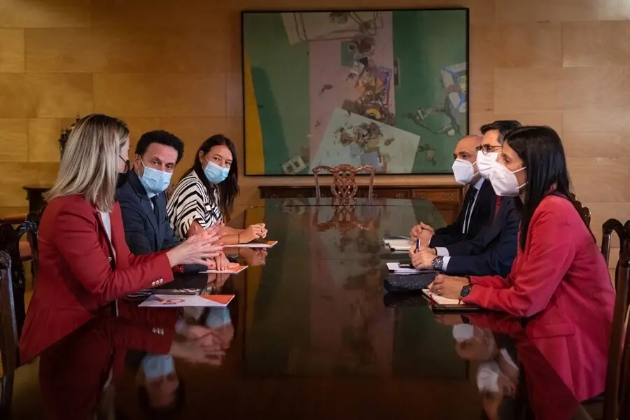 Reuni&oacute;n de Ciudadanos con el ministro de la Presidencia, F&eacute;lix Bola&ntilde;os, en el Congreso