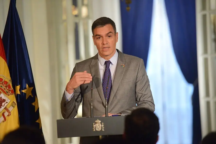 El presidente del Gobierno, Pedro S&aacute;nchez, ofrece una rueda de prensa a los medios en la residencia del Embajador Representante Permanente de Espa&ntilde;a ante las Naciones Unidas, a 22 de septiembre de 2021, en Nueva York (Estados Unidos). 