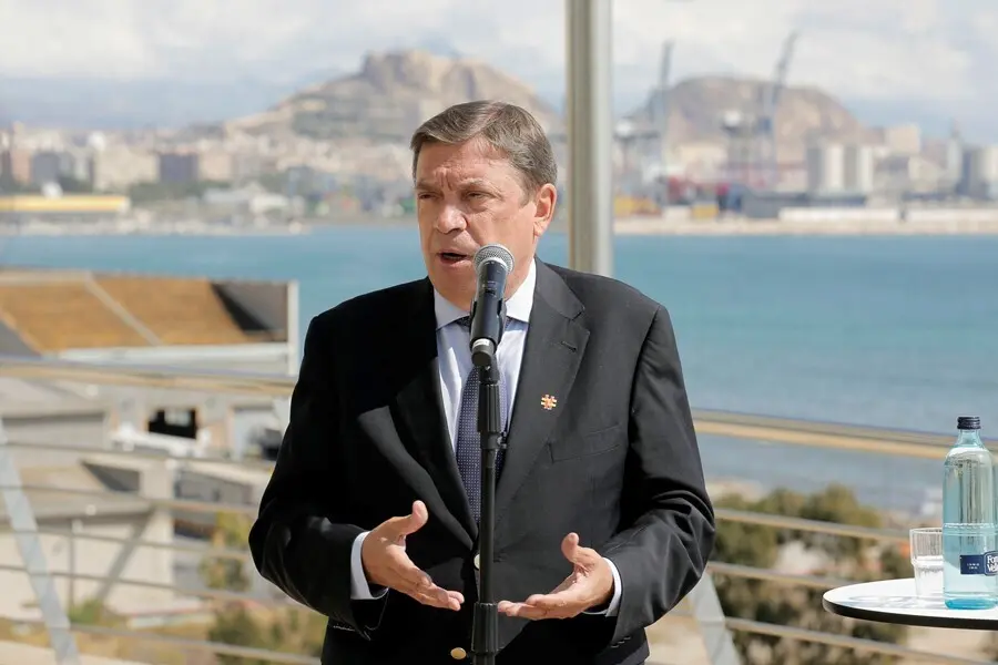El ministro de Agricultura,  Pesca y Alimentaci&oacute;n, Luis Planas, ofrece una rueda de prensa, despu&eacute;s de su reuni&oacute;n con representantes de instituciones cient&iacute;ficas, asociaciones y Organizaciones No Gubernamentales, en la sede de la Oficina de la Propiedad I