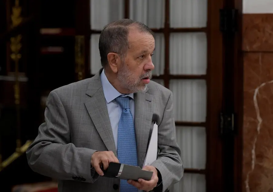 El Defensor del Pueblo en funciones, Francisco Fern&aacute;ndez Marug&aacute;n