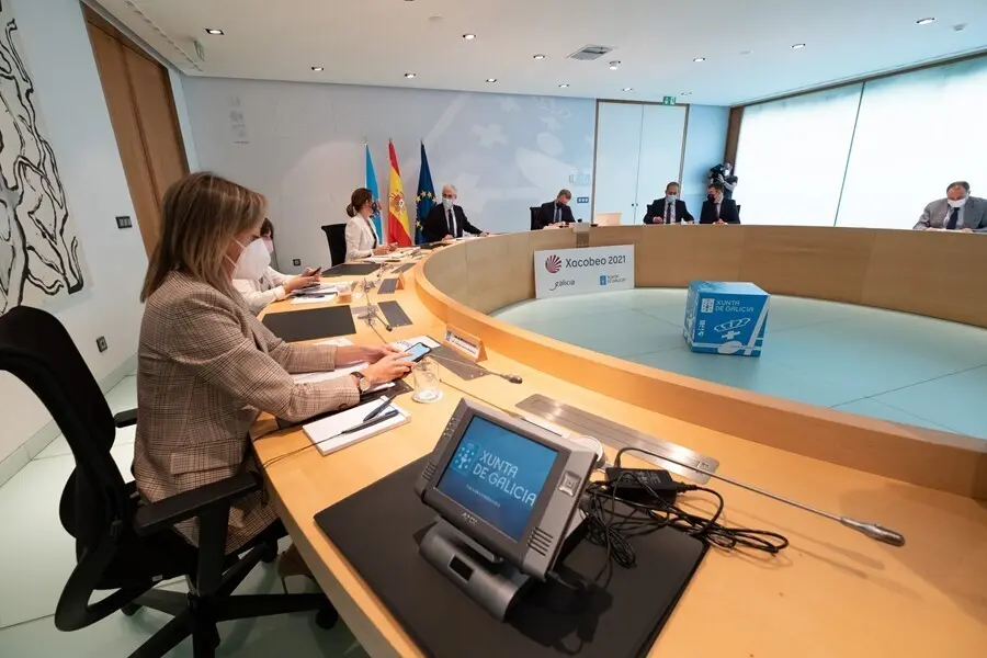El titular del Gobierno gallego, Alberto N&uacute;&ntilde;ez Feij&oacute;o, preside a reuni&oacute;n del Consello da Xunta. Edificio Administrativo de San Caetano, Santiago de Compostela